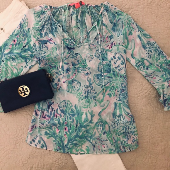 Lilly Pulitzer Tops - Lilly Pulitzer Willa Flounce Top
